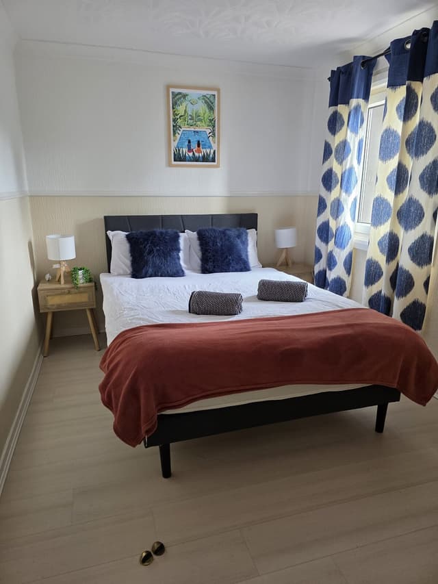 3bed House Nr Edinburgh Airport - Sleeps 6 - View 3