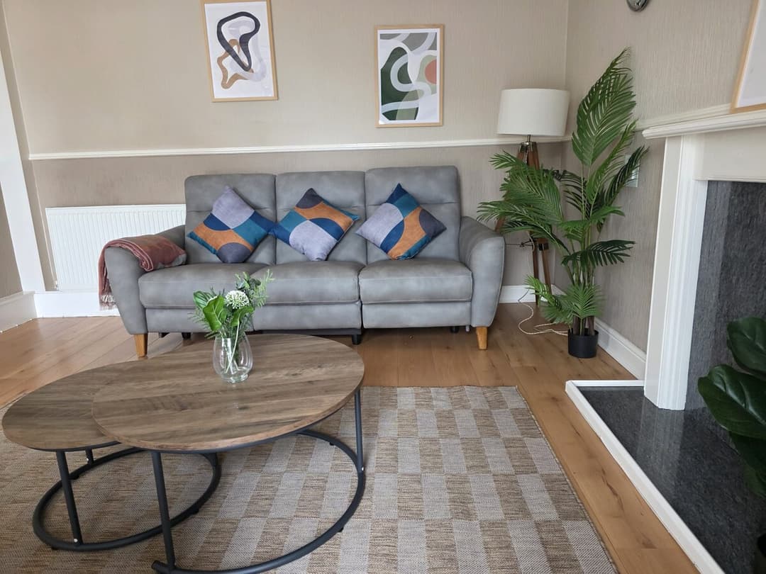 3bed House Nr Edinburgh Airport - Sleeps 6 - View 6