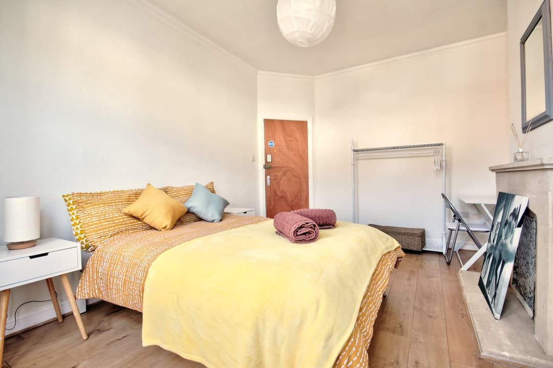 Central 5 Bedroom House, Comfortable, Homely And Spacious. - View 6