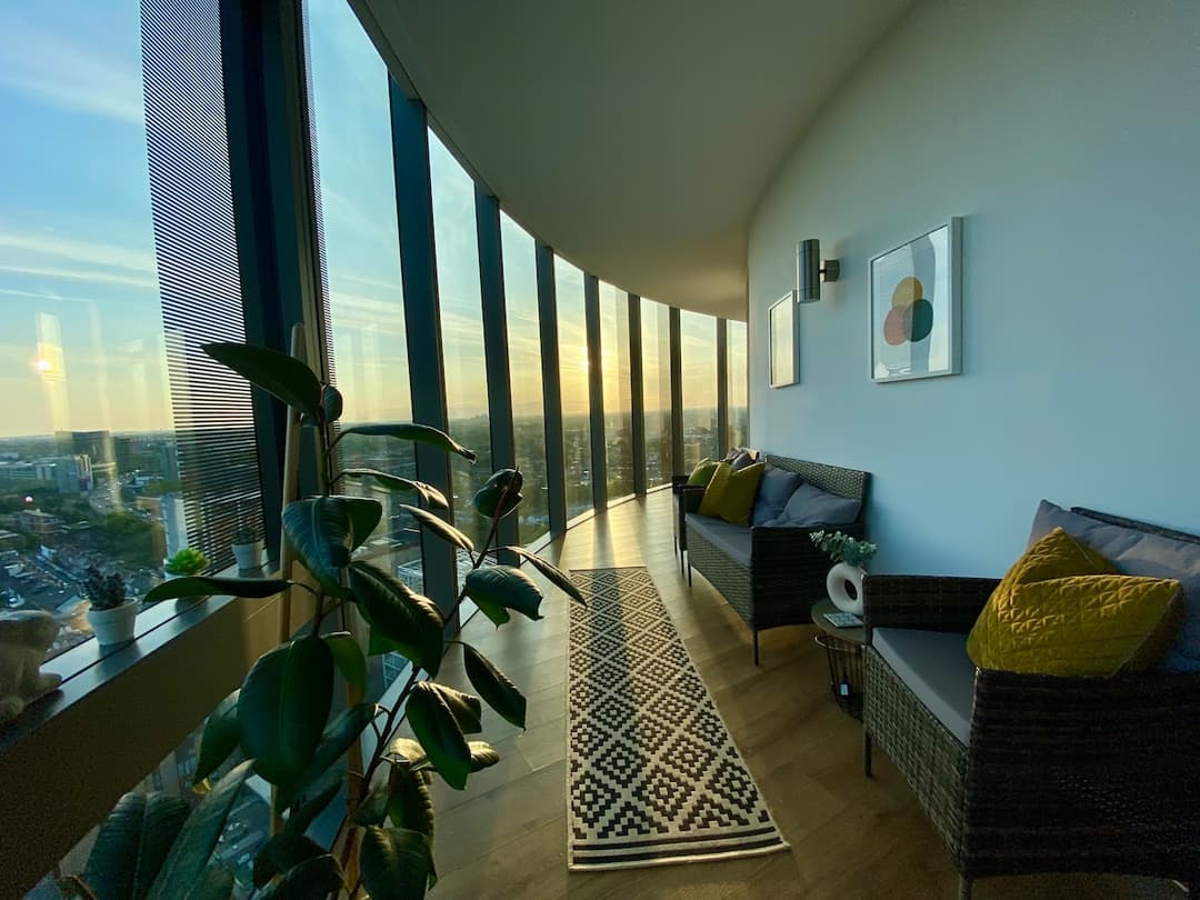 Skyline Views, Boutique Flat, West London - View 31