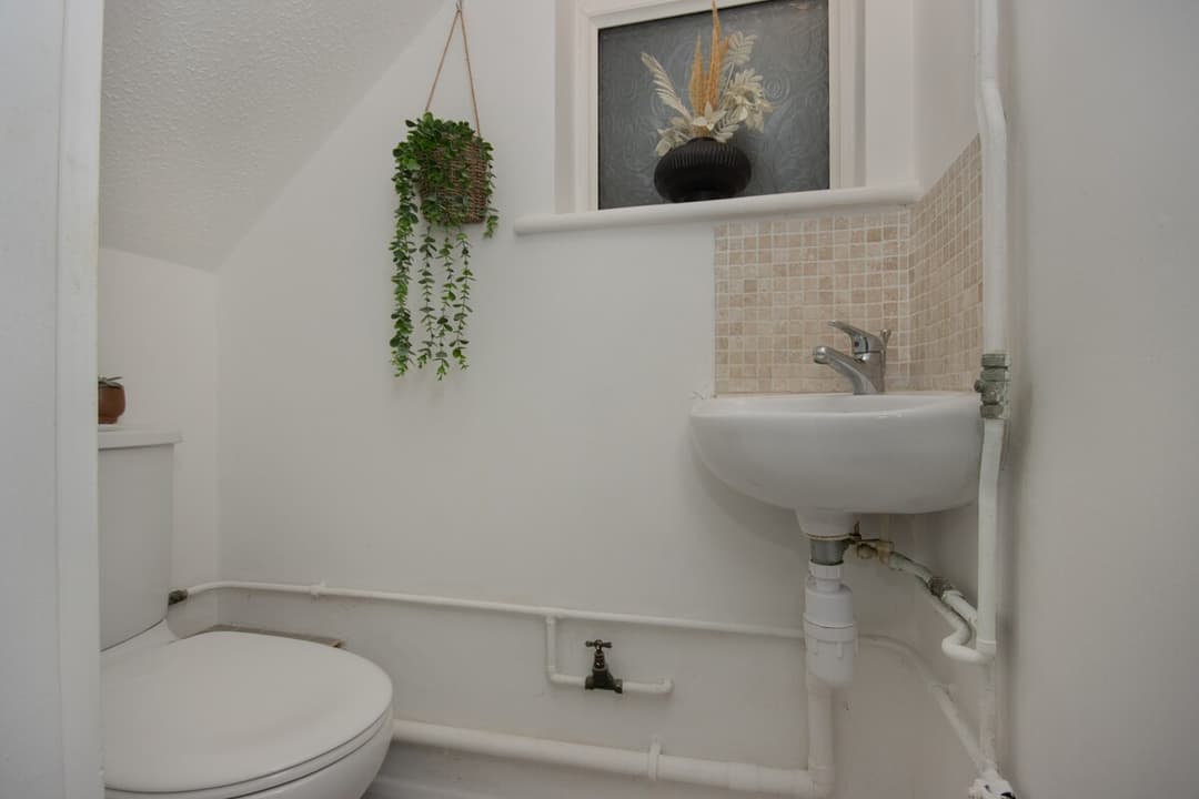 Contractors | 6-Bedrooms| Parking|Garden - View 14