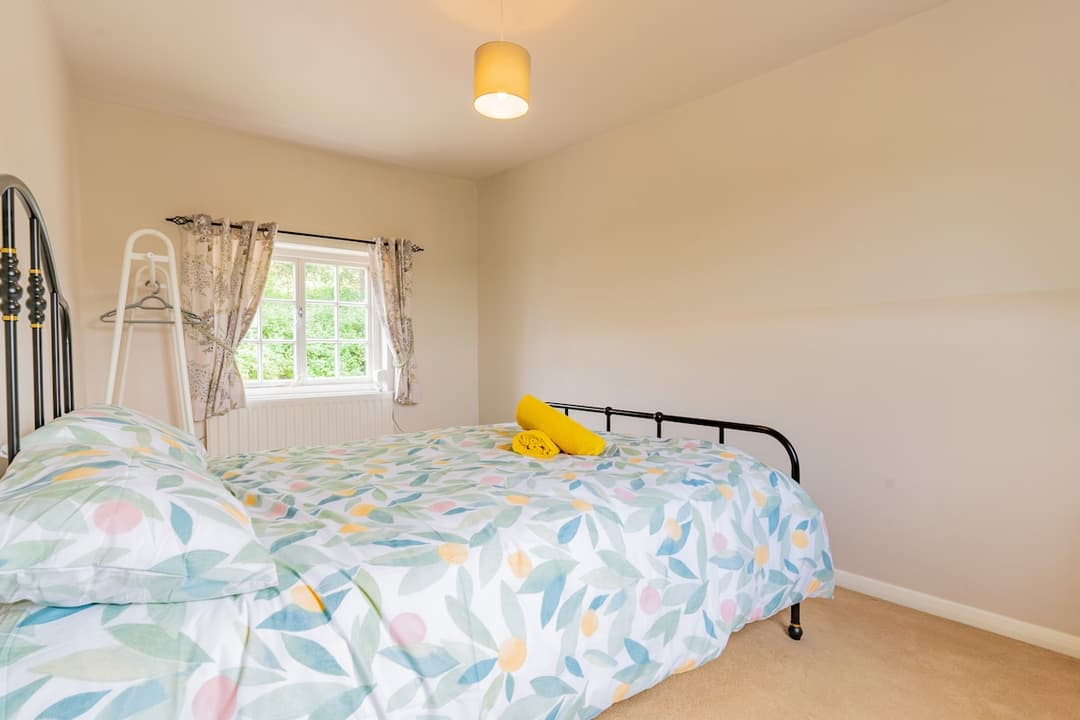 2 Bedroom Cottage By Alton Towers - View 9