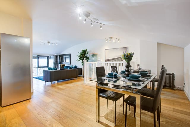 Thames View - 3 Bedroom Apt -  - View 2