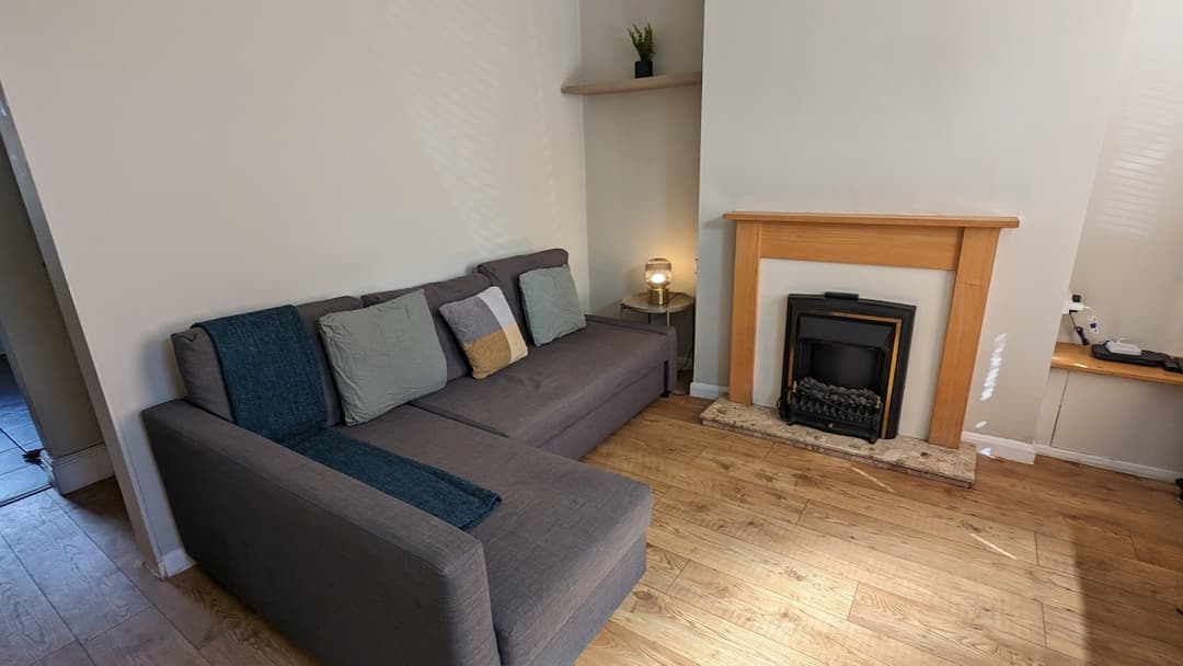 Alf's Terrace - Near J30/31 M1 & Van Dyk's - View 2