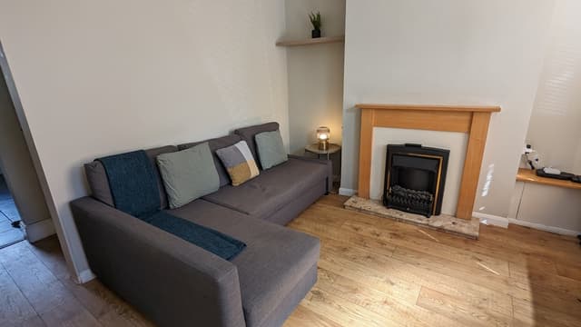 Alf's Terrace - Near J30/31 M1 & Van Dyk's - View 1