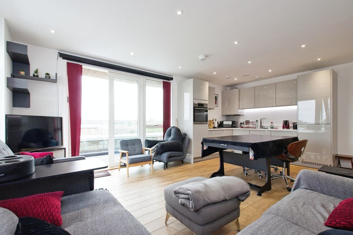 1 Bedroom Apartment