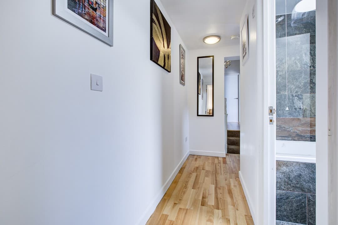  2 Bedroom Apartment In Peckham - View 48