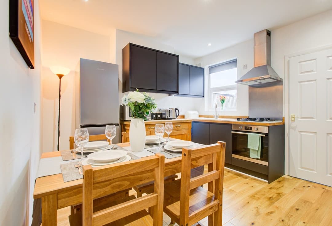 Stratford Gardens - 2 Bed House -  - View 25