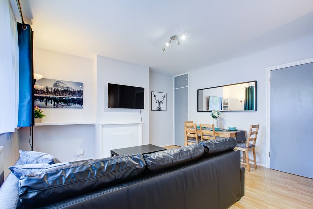 Studio Apartment In Walworth -   - View 7