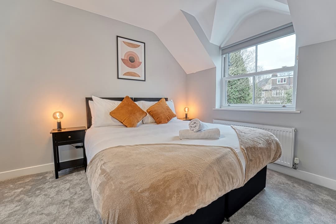 Incredible Kitchen, FREE Parking, Garden, Central - View 2
