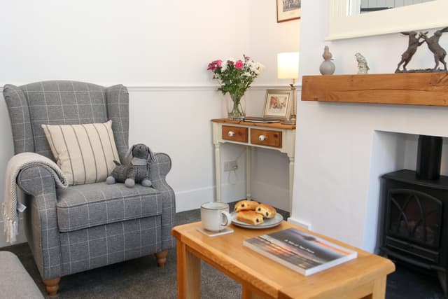 Newly Refurbished 2-Bed - Patio, Netflix & Wi-Fi - View 1