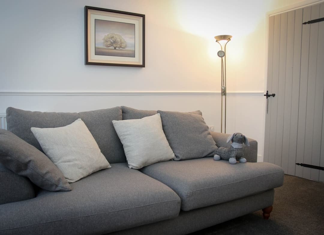 Newly Refurbished 2-Bed - Patio, Netflix & Wi-Fi - View 6