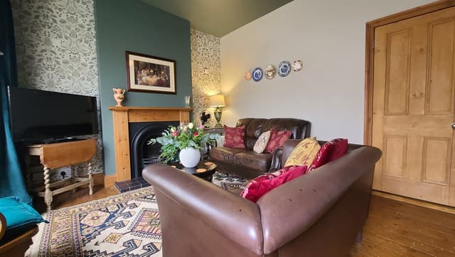 2 Bed Cottage Cannock - View 3