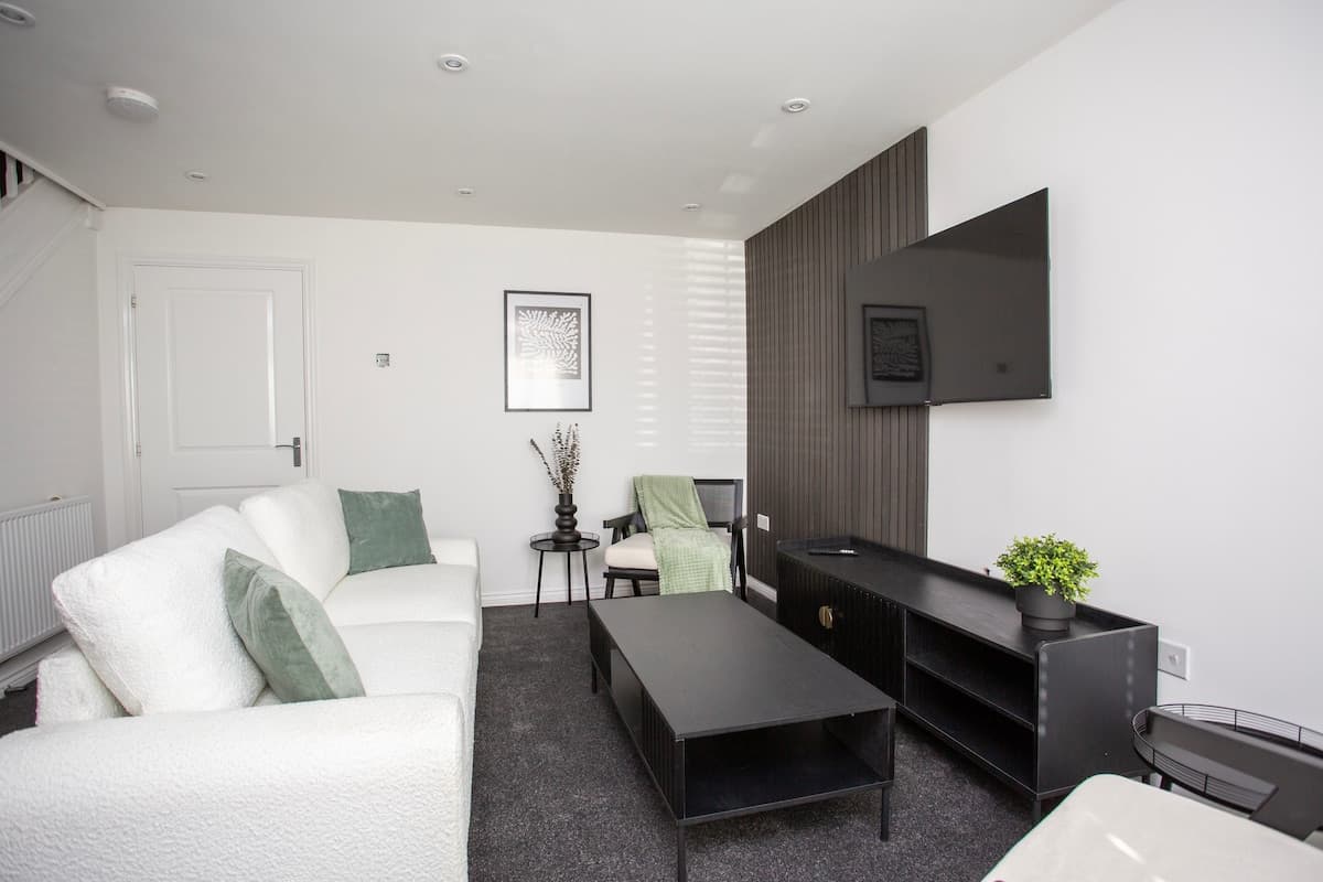 Consett | Parking | The Grove | 3 Bedroom House