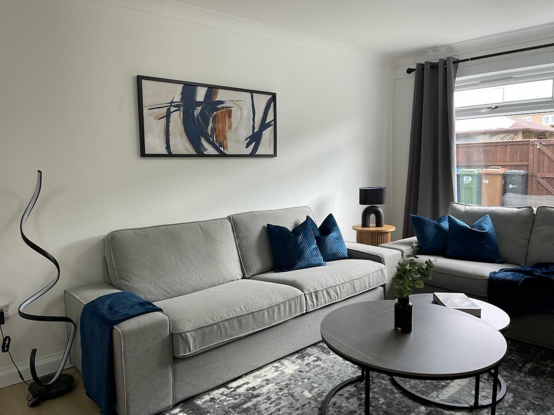 Modern Home Near To Airport | Free Parking & WIFI - View 1