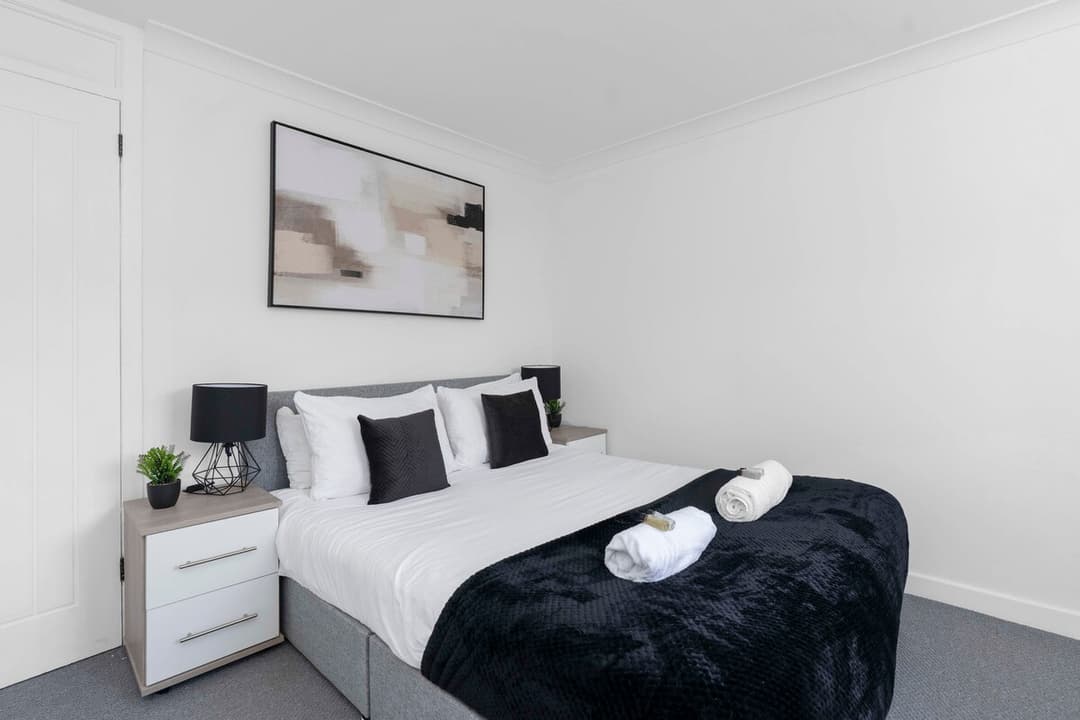 4 Bedroom House West Lothian | Wifi | Parking - View 3