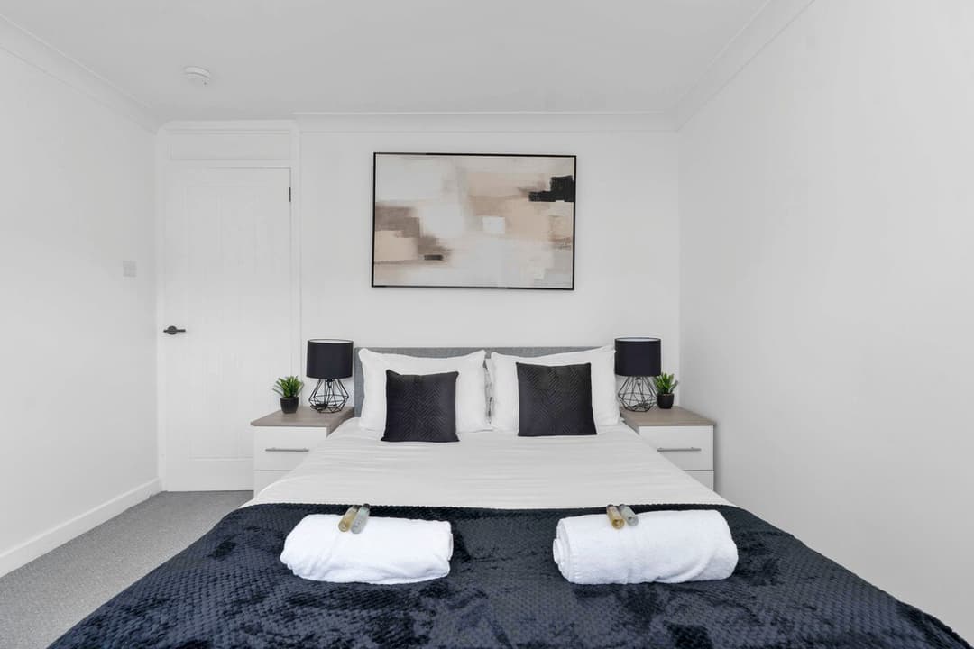 4 Bedroom House West Lothian | Wifi | Parking - View 4