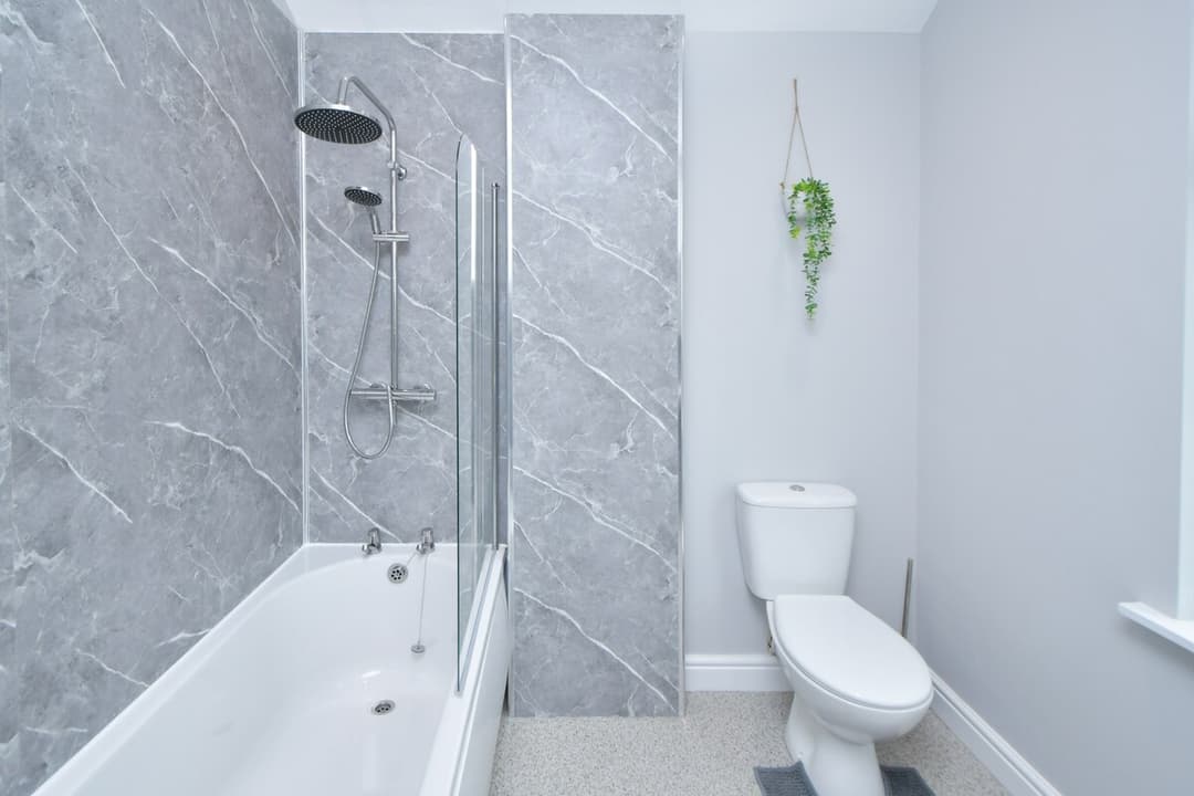 Entire 3 Bedroom 2 Bathroom Home In Cheshire East, United Kingdom - View 11