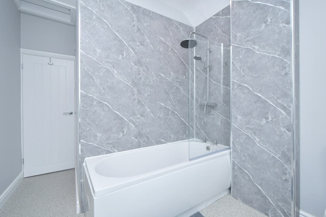 Entire 3 Bedroom 2 Bathroom Home In Cheshire East, United Kingdom - View 13