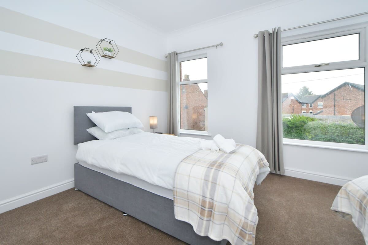 Entire 3 Bedroom 2 Bathroom Home In Cheshire East, United Kingdom