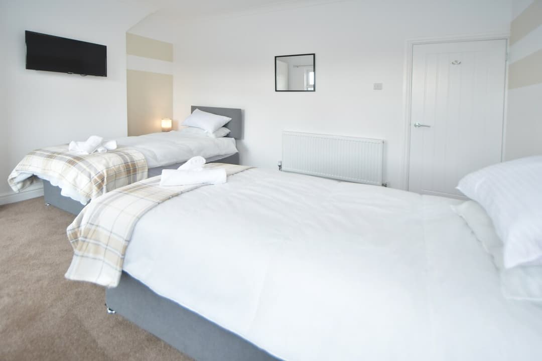 Entire 3 Bedroom 2 Bathroom Home In Cheshire East, United Kingdom - View 17