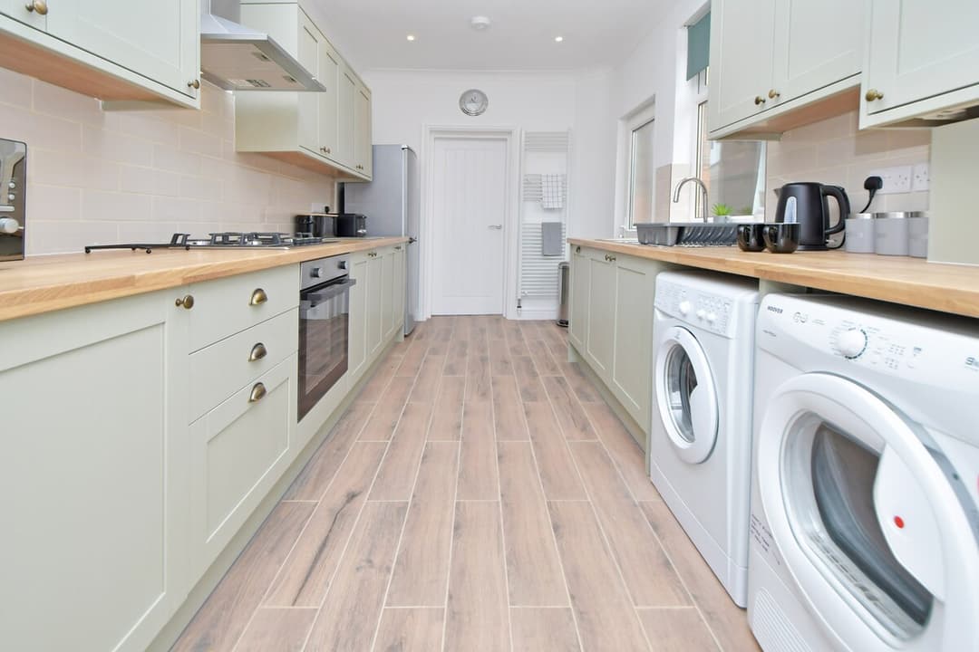Entire 3 Bedroom 2 Bathroom Home In Cheshire East, United Kingdom - View 32