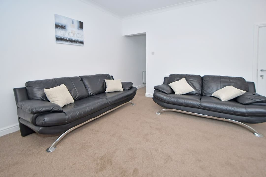 Entire 3 Bedroom 2 Bathroom Home In Cheshire East, United Kingdom - View 34