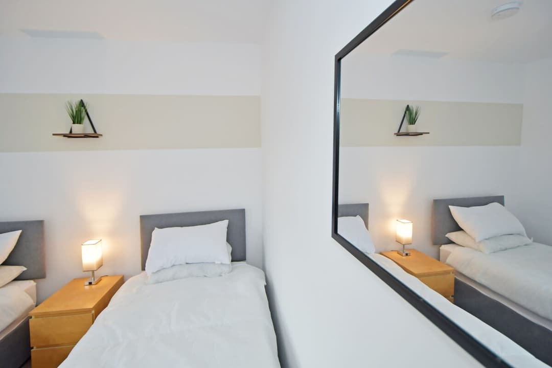 Entire 3 Bedroom 2 Bathroom Home In Cheshire East, United Kingdom - View 37