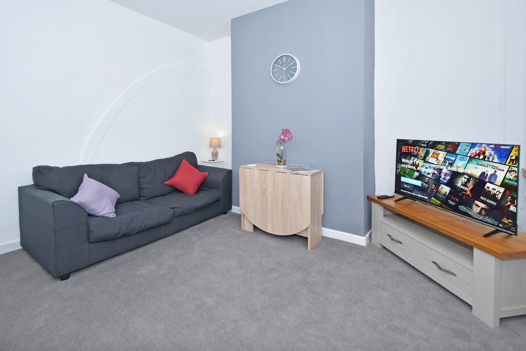 Entire 3 Bedroom 2 Bathroom Home In Cheshire East - View 36