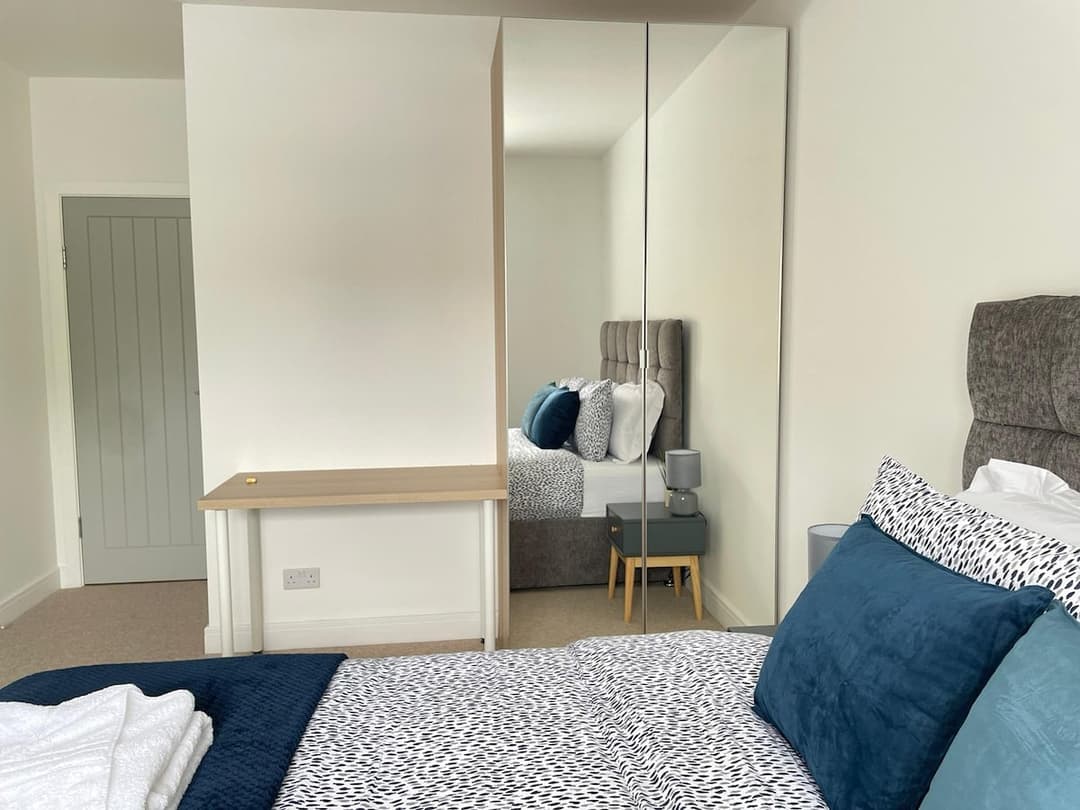 Stylish 2 Bedroom Flat Near Bicester Village - View 16