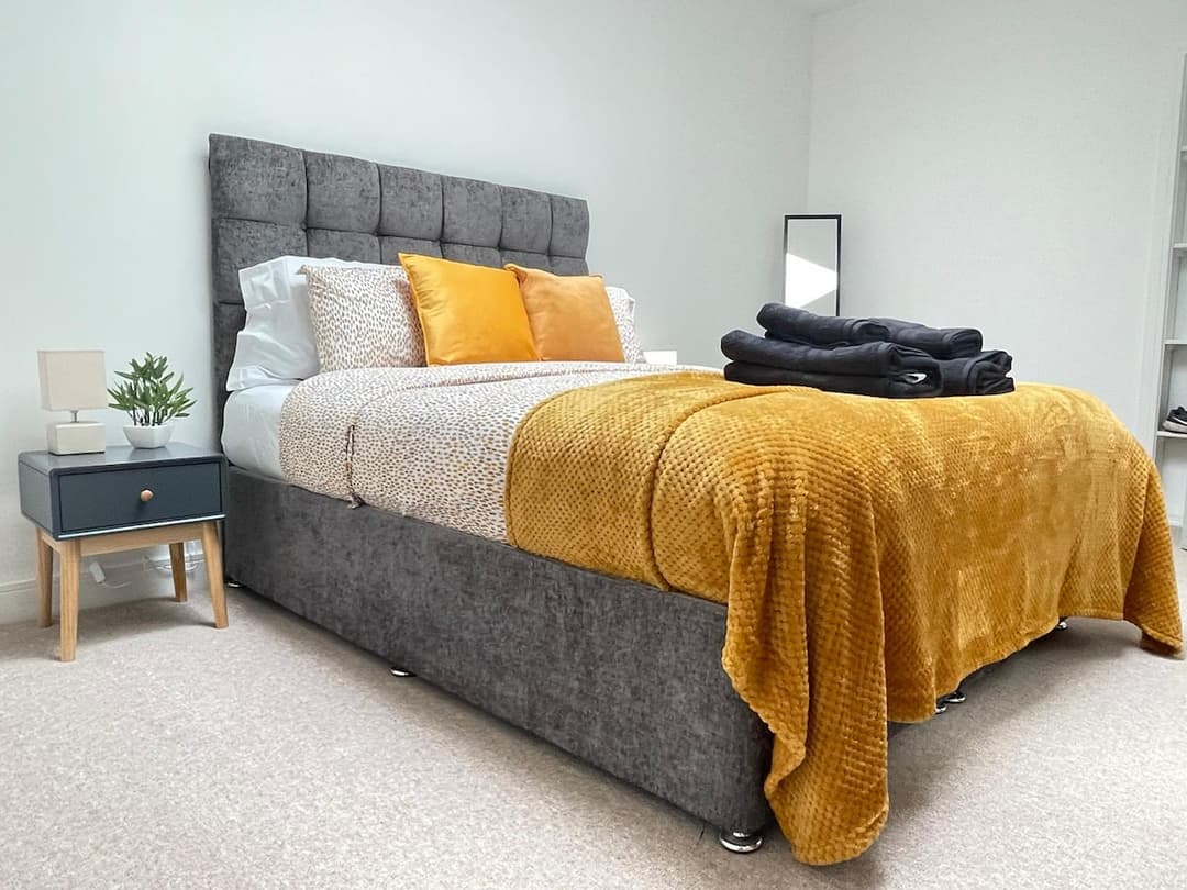 Stylish 2 Bedroom Flat Near Bicester Village - View 20