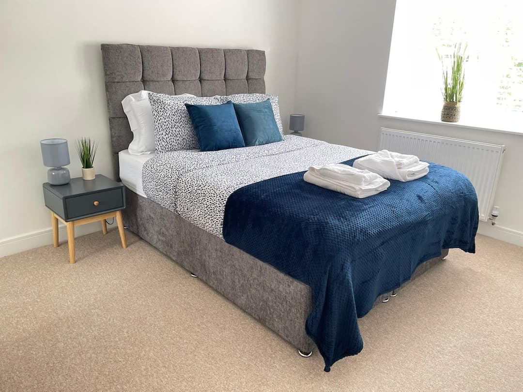 Stylish 2 Bedroom Flat Near Bicester Village - View 26