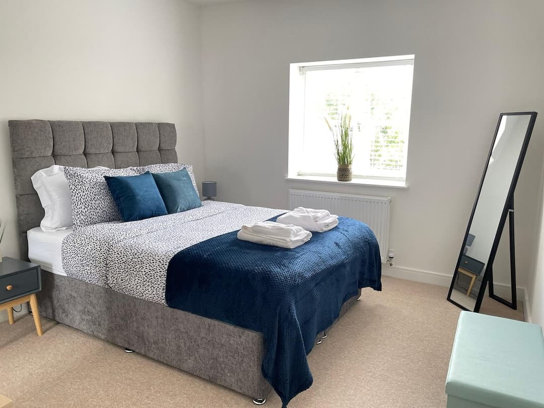 Stylish 2 Bedroom Flat Near Bicester Village - View 27