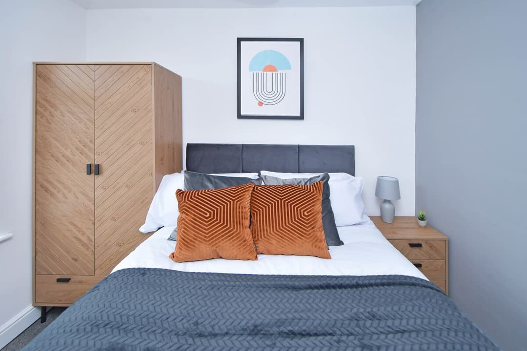 5 Bedroom 3 Bathroom Entire Home In Cheshire East, United Kingdom - View 69