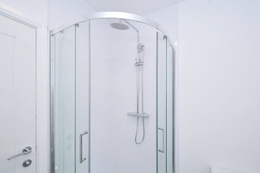 5 Bedroom 3 Bathroom Entire Home In Cheshire East, United Kingdom - View 72