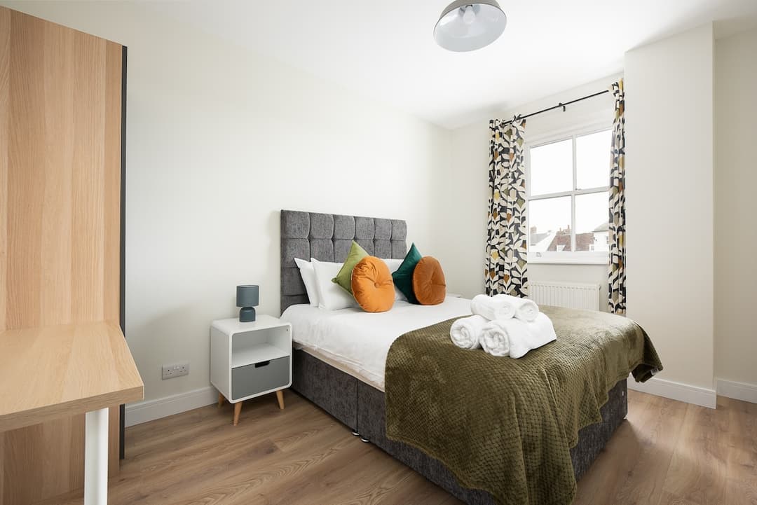 Unique 2bedroom Flat In Bicester Near Village - View 24