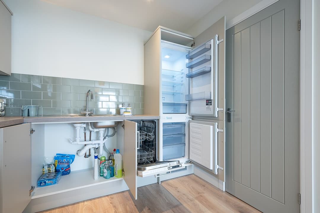 Unique 2bedroom Flat In Bicester Near Village - View 3