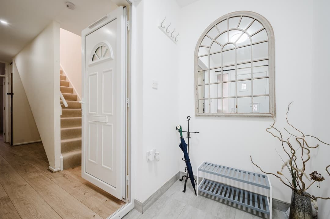 3 Bedroom • 2 Bath • 2 Car Park • City Centre - View 10