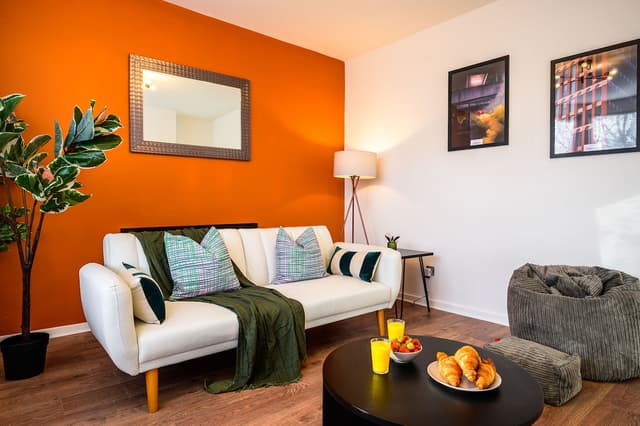 Stylish 4-Bed Home | Parking | Work & Leisure - View 1