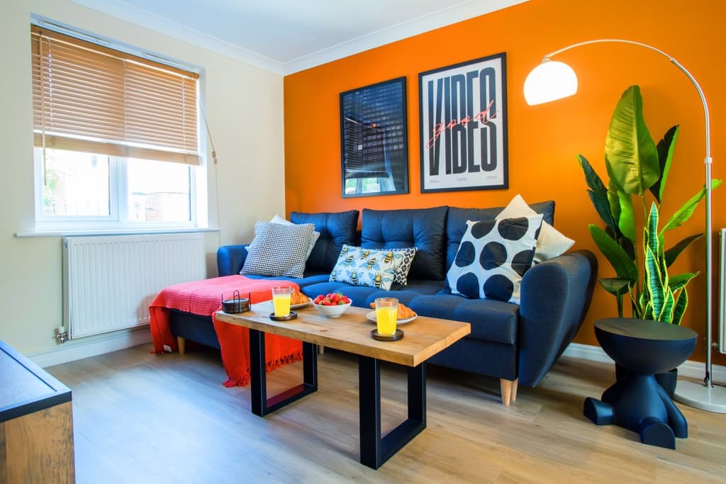 Comfy 3-Bed City Home • Parking • Near Deansgate