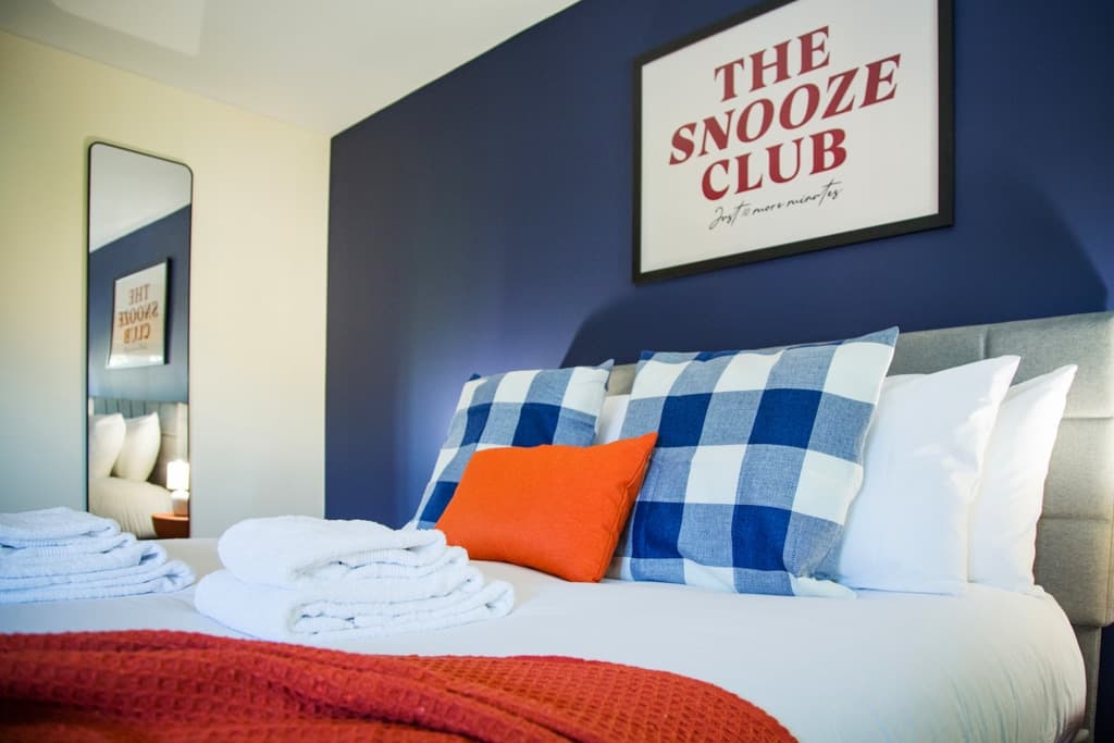 Comfy 3-Bed City Home • Parking • Near Deansgate - View 8