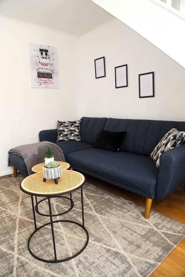 Lux Cozy & Spacious 2bed House - Fast Wi-fi + Parking - Perfect Long Term  - View 2