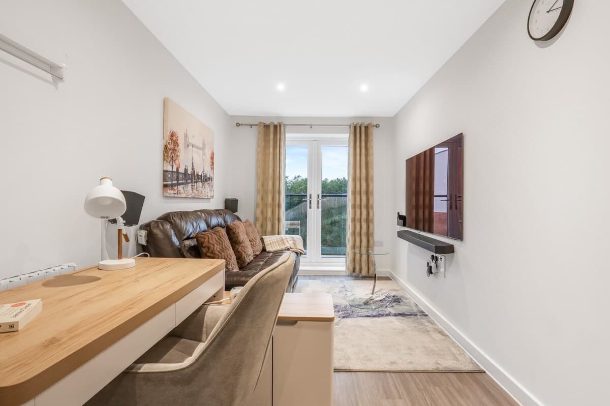 2 Bedroom Apartment