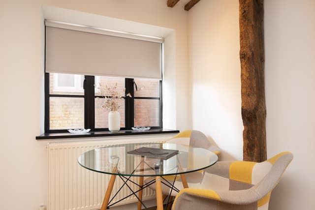Spacious 1 Bedroom Flats, Banbury High Street - View 3