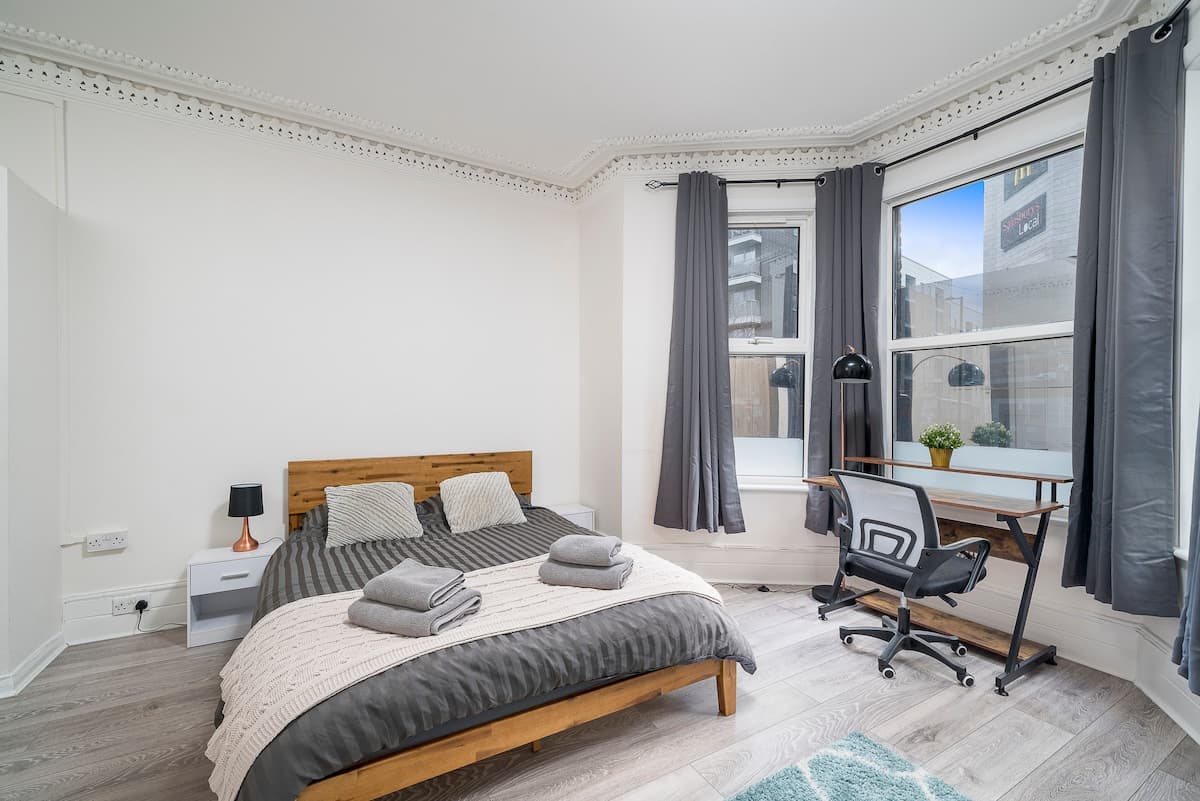 2 Bedroom Apartment