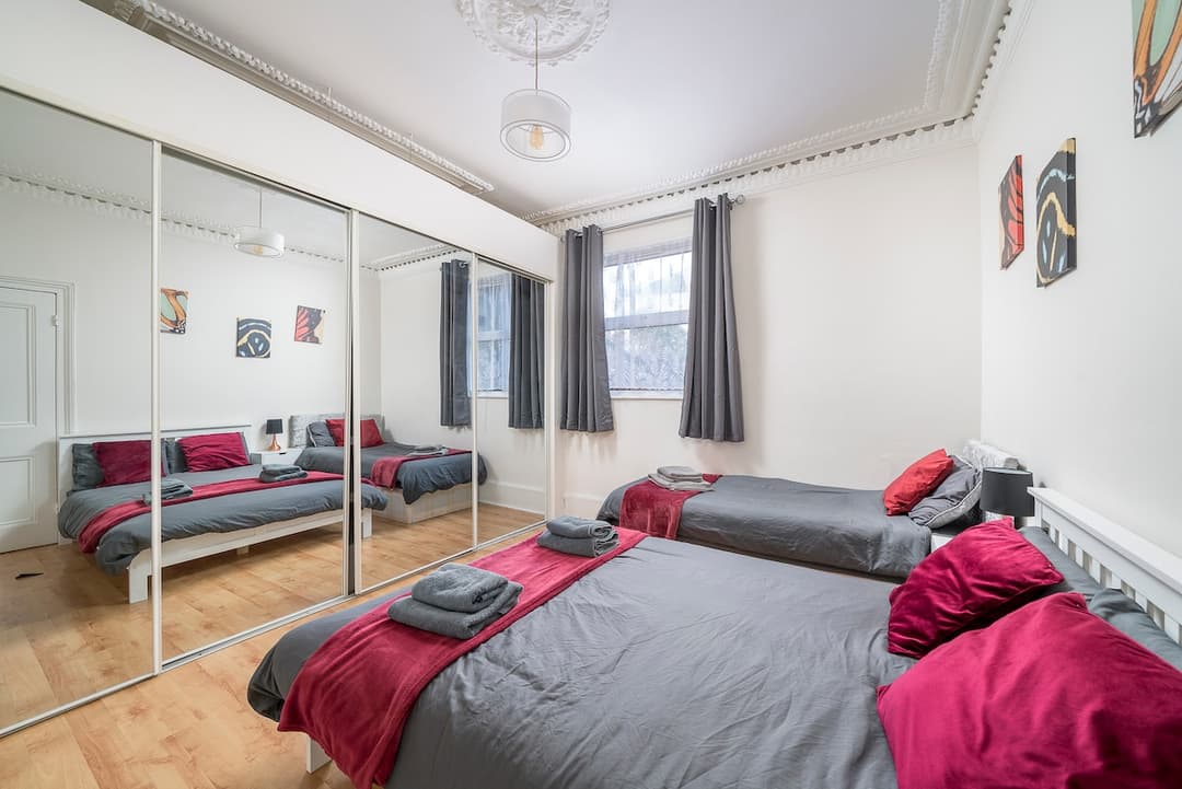 London 2-Bed Flat | Wood Green | Permit Parking - View 3