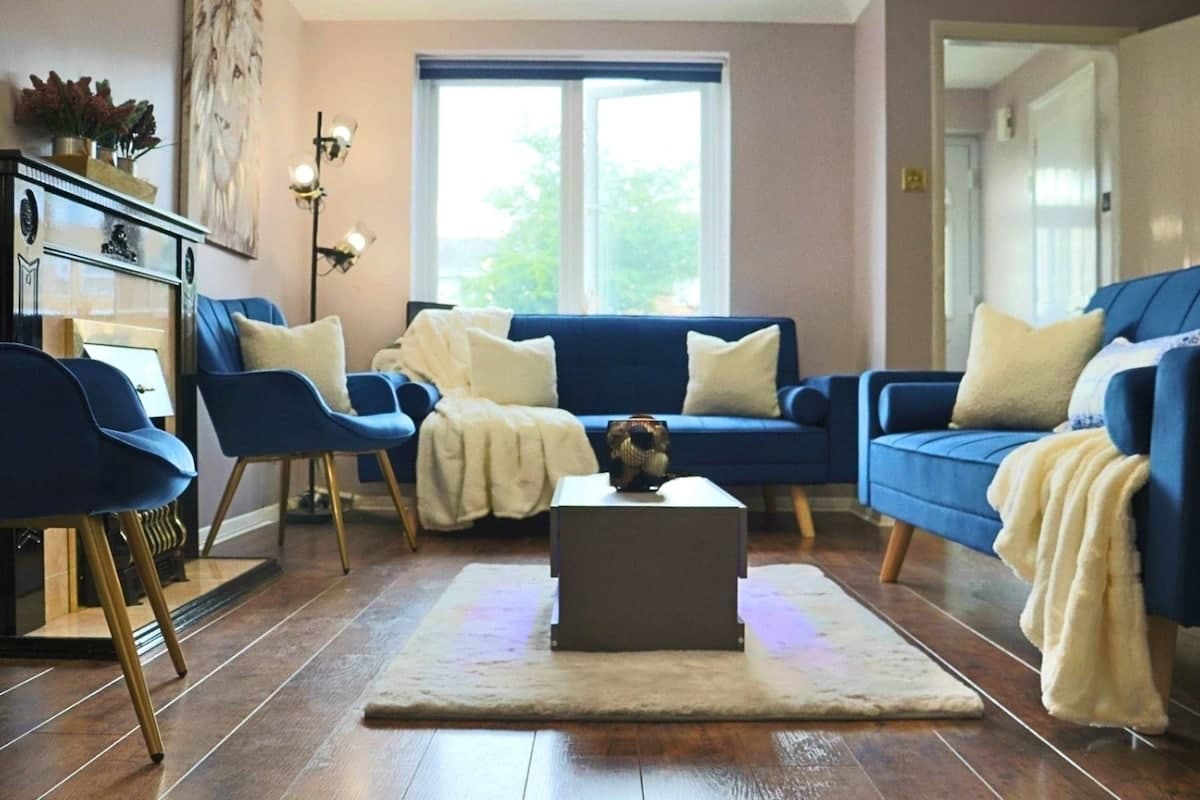 Luxury 3BR House Parking Fast WiFi Heathrow
