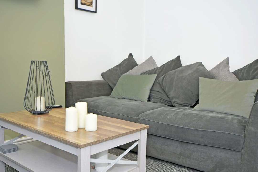 Entire 3 Bedroom 2 Bathroom House In Crewe, Cheshire East - View 18