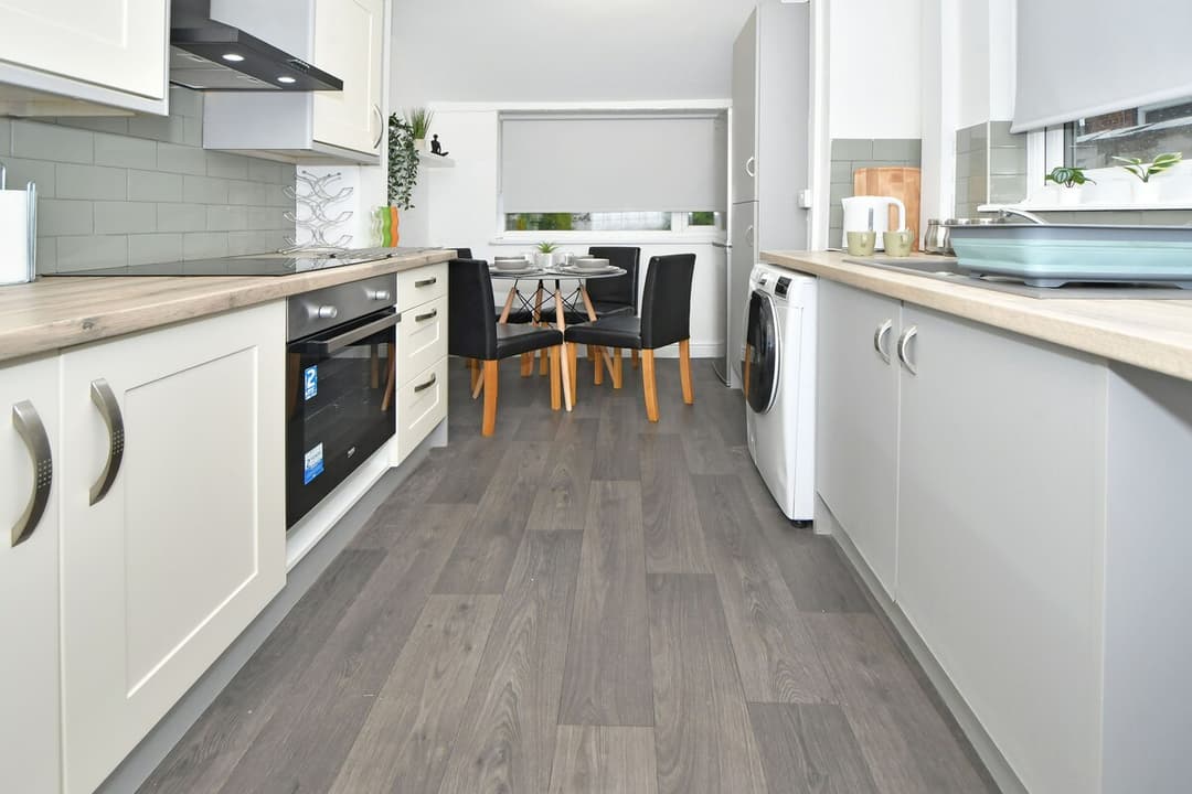 Entire 3 Bedroom 2 Bathroom House In Crewe, Cheshire East - View 22