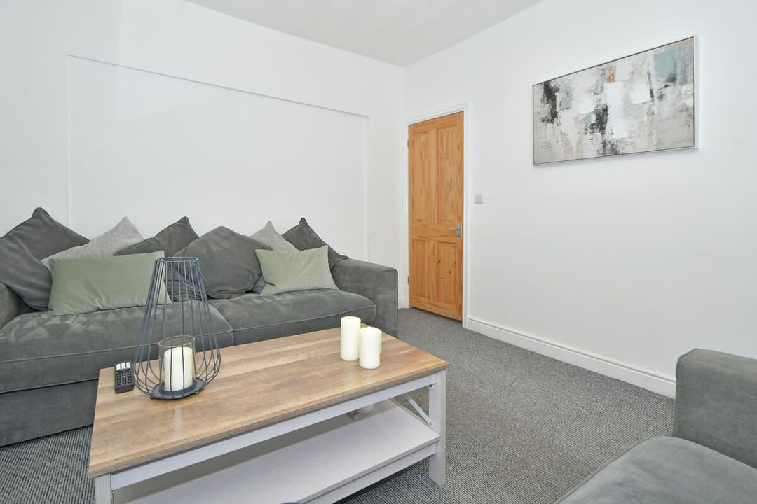 Entire 3 Bedroom 2 Bathroom House In Crewe, Cheshire East - View 23